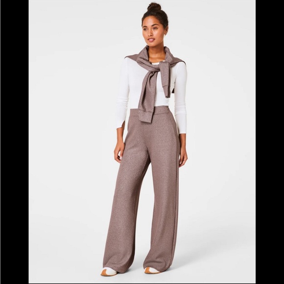 NEW Spanx Air Essentials Shimmer Wide Leg Smoke Silver...